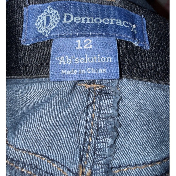 Vacation Modest Slimming Democracy Size 12 Absolution Denim Bermuda Shorts - Picture 2 of 7